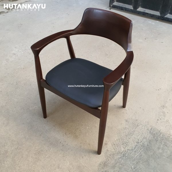 Kursi Hiro