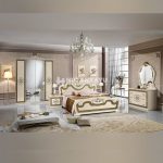 Set Kamar Tidur Dipan Jati Klasik Mewah