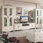 Backdrop TV Klasik Mewah Jati