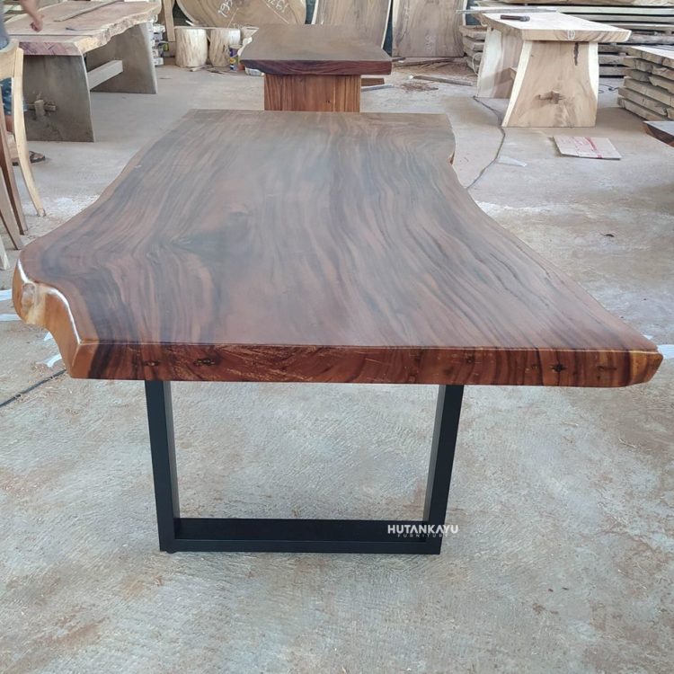 Meja Makan Trembesi Kronos Hutankayu Furniture Mebel Jati Jepara 02