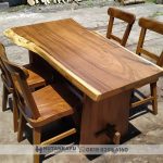 Meja Makan Trembesi Kursi Sandar