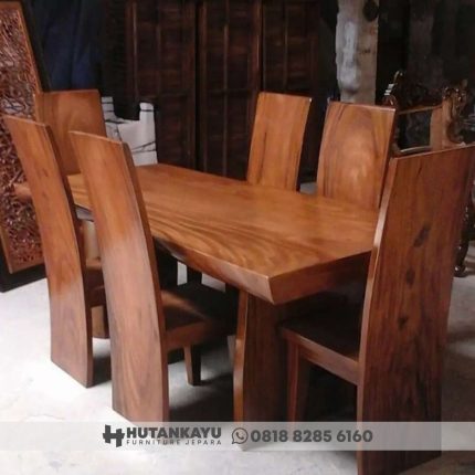 Meja Makan Trembesi Kursi Tinggi