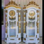 Almari Jam Mawar Putih Emas Hutankayu Furniture Mebel Jepara