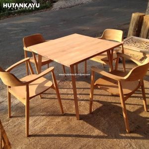 Meja Makan Cafe Kotak Hiroshima K4 Hutankayu Furniture Mebel Jati Jepara