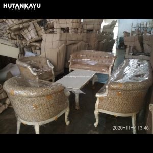 Kursi Tamu Mewah Gold Kain Duco